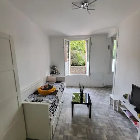 Apartment Montrouge
